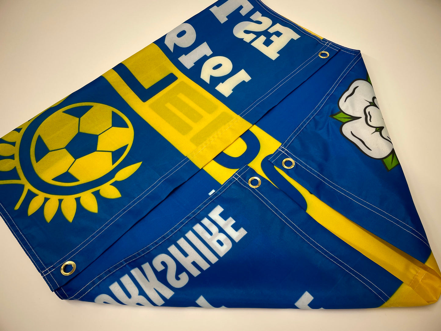 LEEDS - PRIDE OF YORKSHIRE FLAG - BLUE/YELLOW