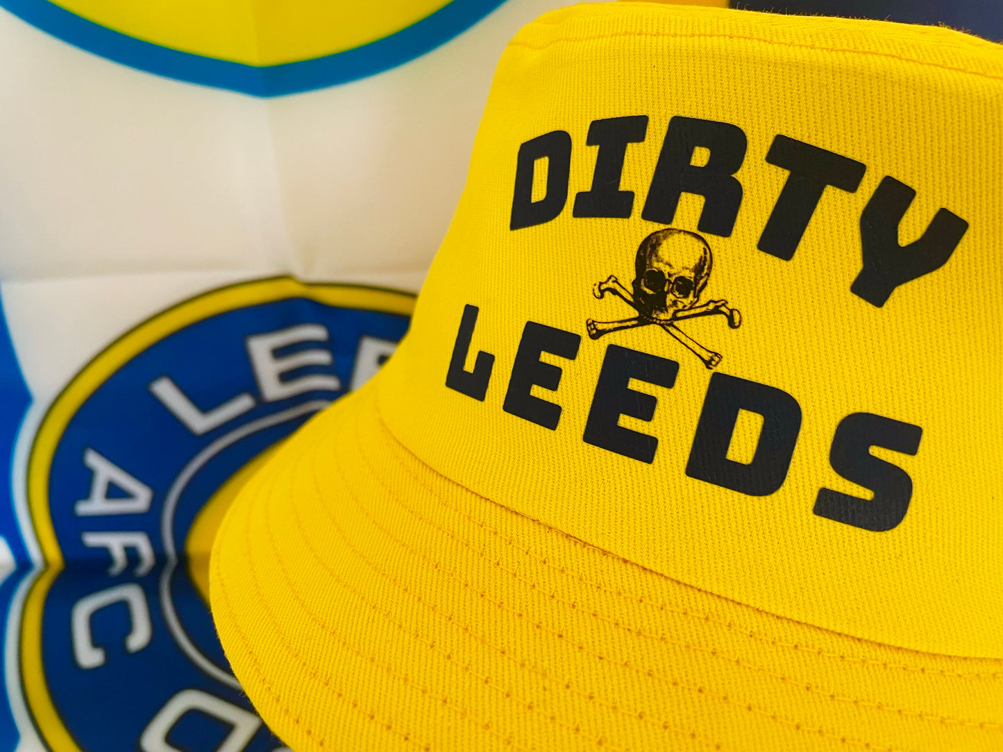 'DIRTY LEEDS-CROSSBONES' Bucket Hat - YELLOW