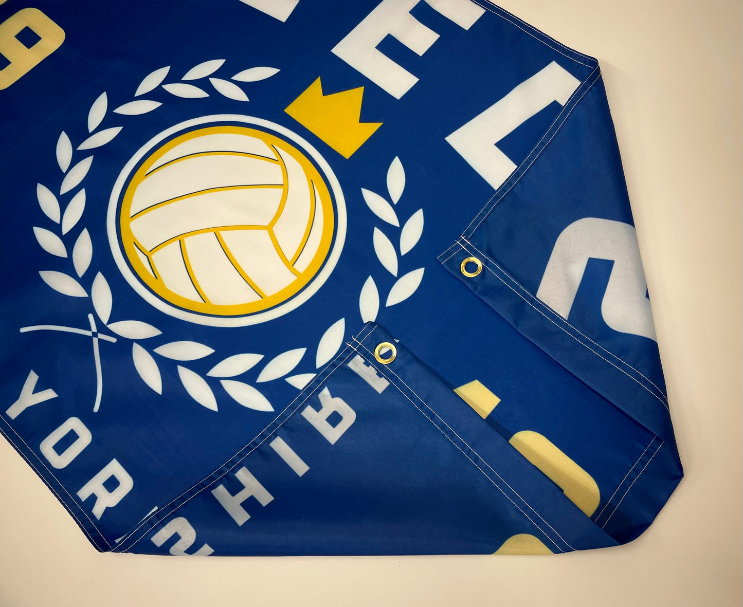 'LEEDS - KINGS OF YORKSHIRE' FLAG - BLUE